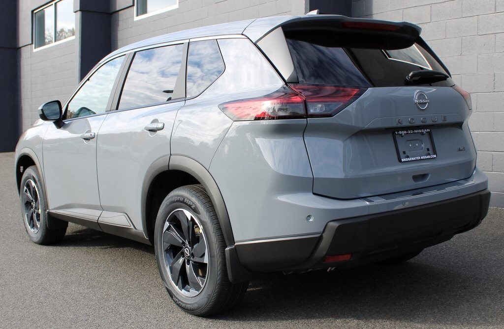 2026 Nissan Rogue SV photo 2