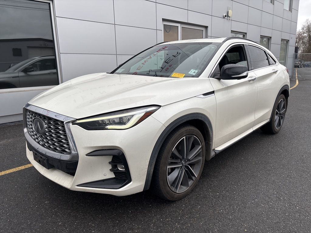 2023 INFINITI QX55 Essential