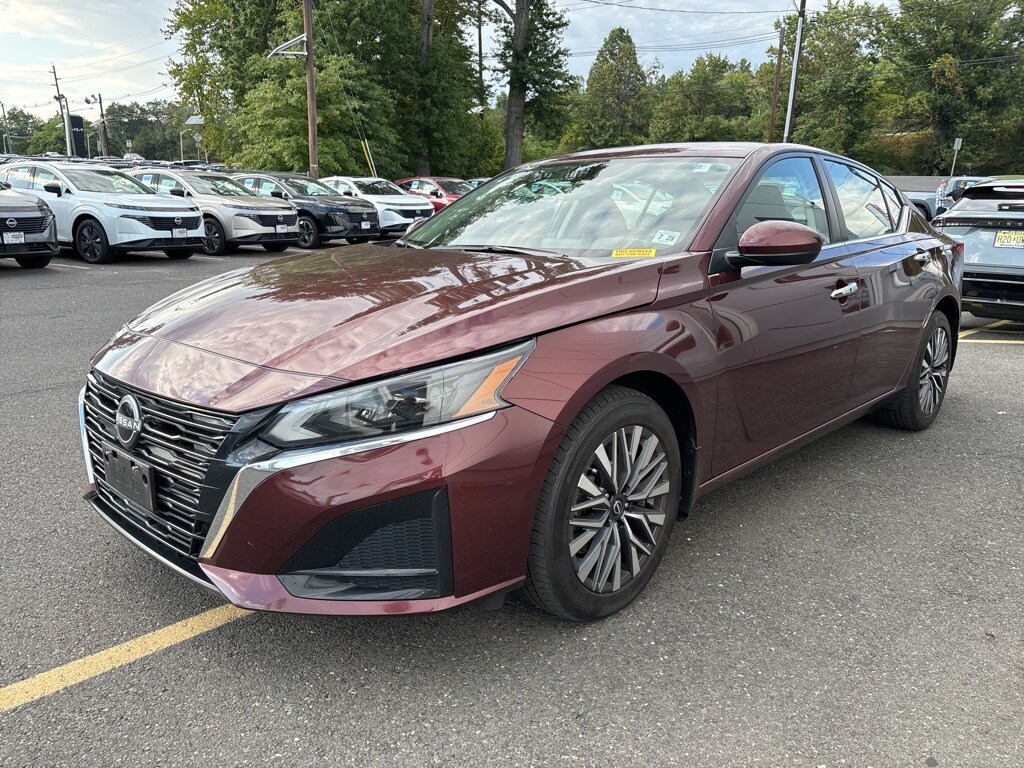 2023 Nissan Altima 2.5 SV photo 3
