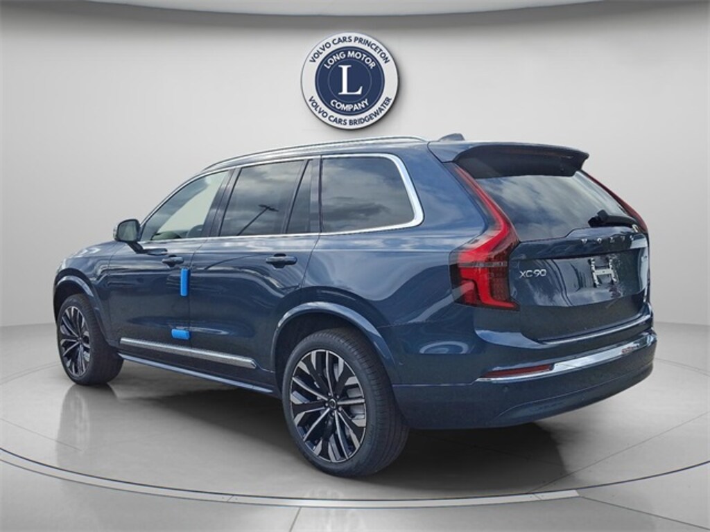 New 2026 Volvo XC90 B6 Plus 7-Seater SUV