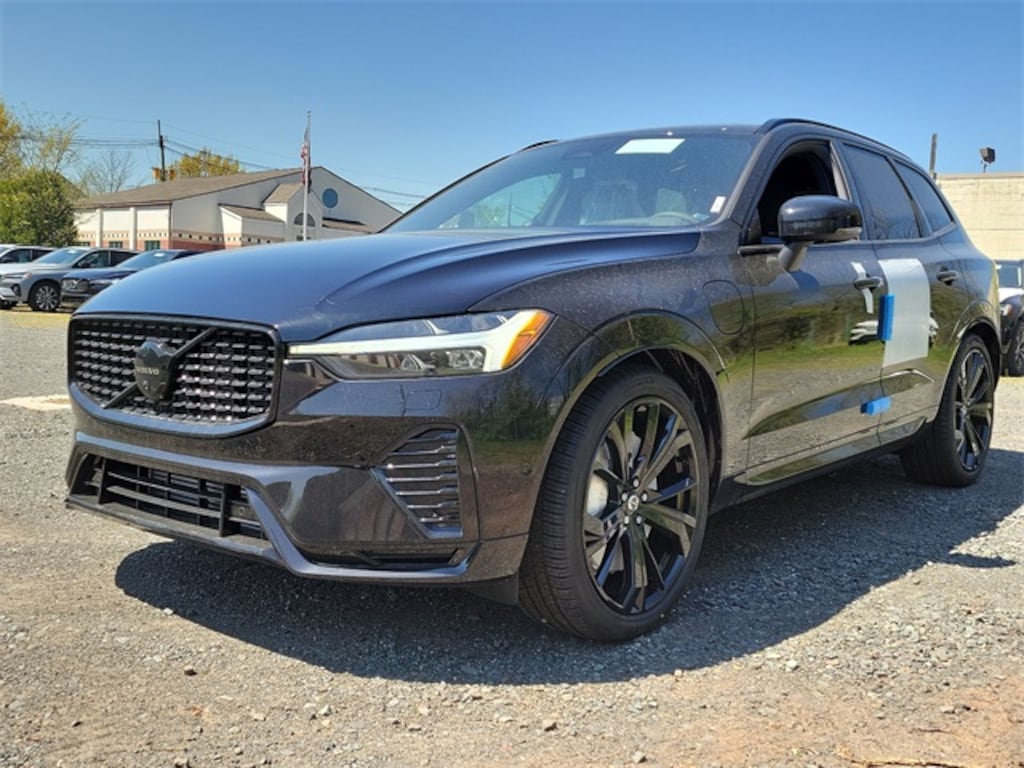 New 2024 Volvo XC60 Recharge PlugIn Hybrid T8 Ultimate Black Edition