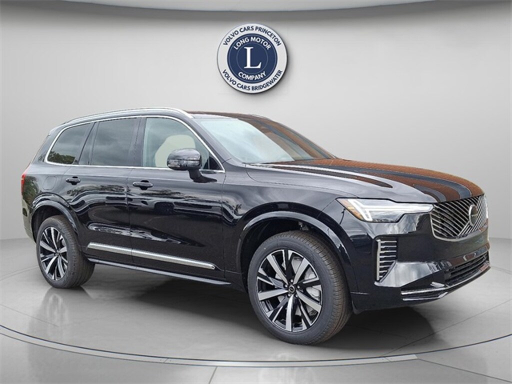 New 2026 Volvo XC90 B5 Core SUV