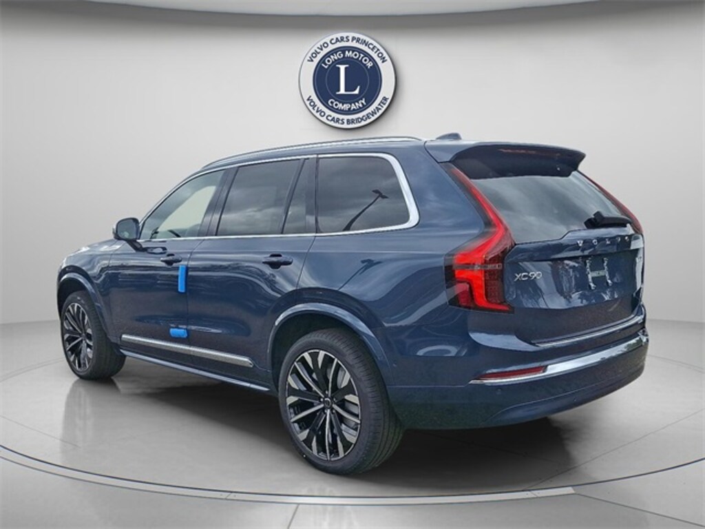 New 2026 Volvo XC90 B6 Plus 7-Seater SUV