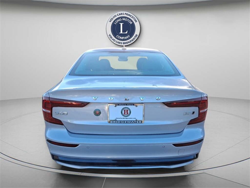 Used 2025 Volvo S60 B5 Core Sedan