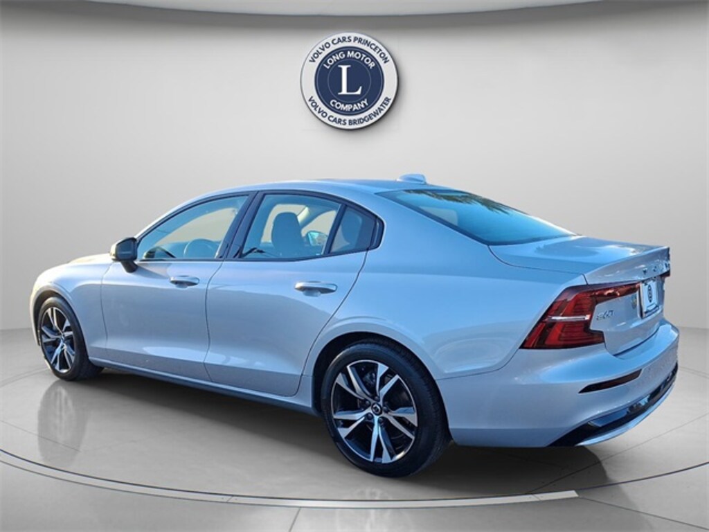 Used 2025 Volvo S60 B5 Core Sedan