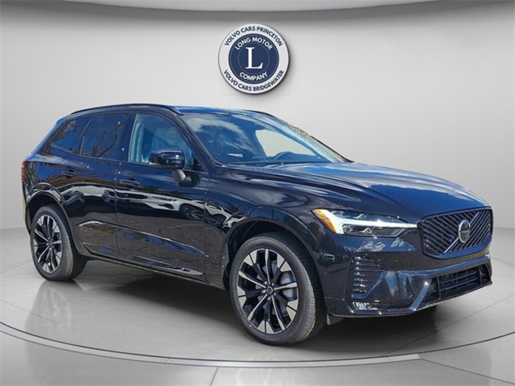 New 2026 Volvo XC60 B5 Plus SUV