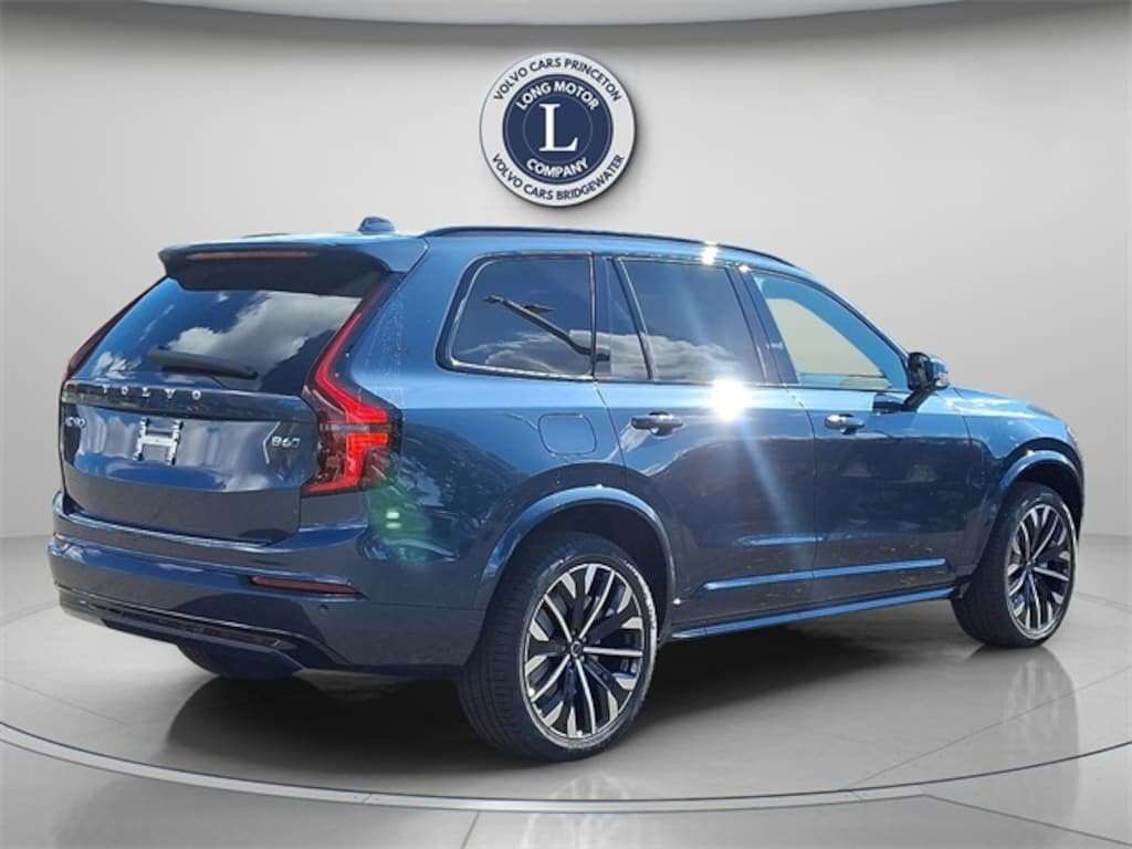 New 2026 Volvo XC90 B6 Ultra Dark Theme 7-Seater SUV