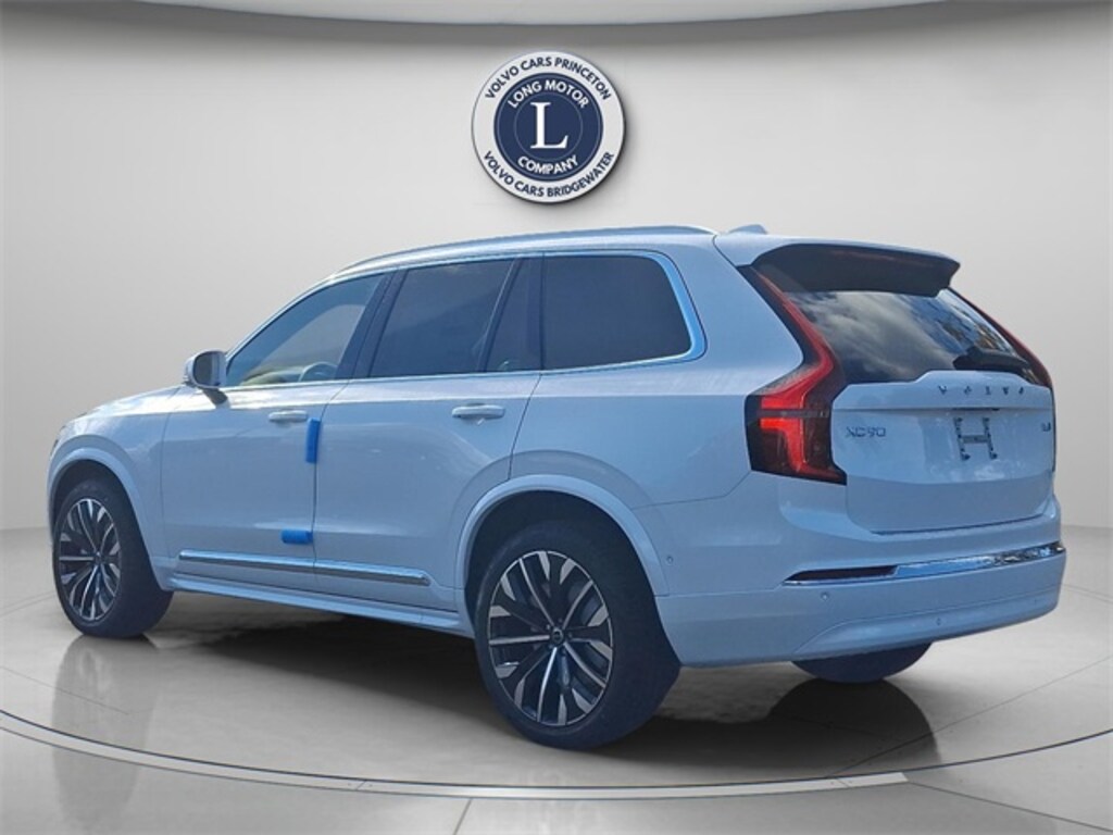 New 2026 Volvo XC90 B6 Plus 7-Seater SUV