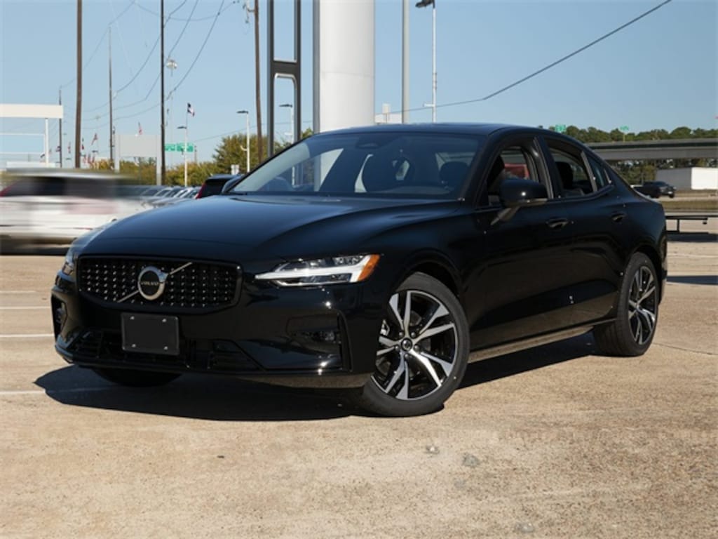 Used 2024 Volvo S60 B5 Core Dark in Onyx Black For Sale in Somerville