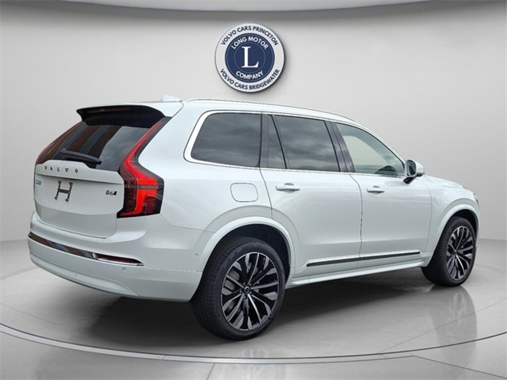 New 2026 Volvo XC90 B6 Plus 7-Seater SUV