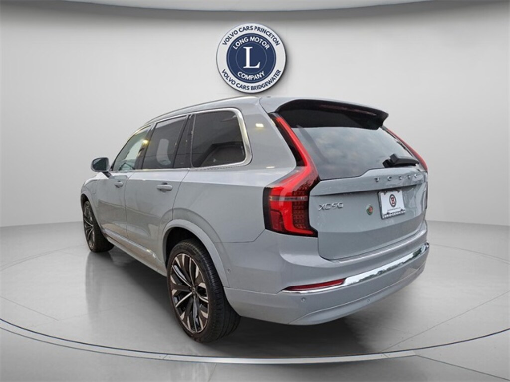 Certified 2025 Volvo XC90 plug-in hybrid T8 (2025.5) Ultra 7-Seater SUV