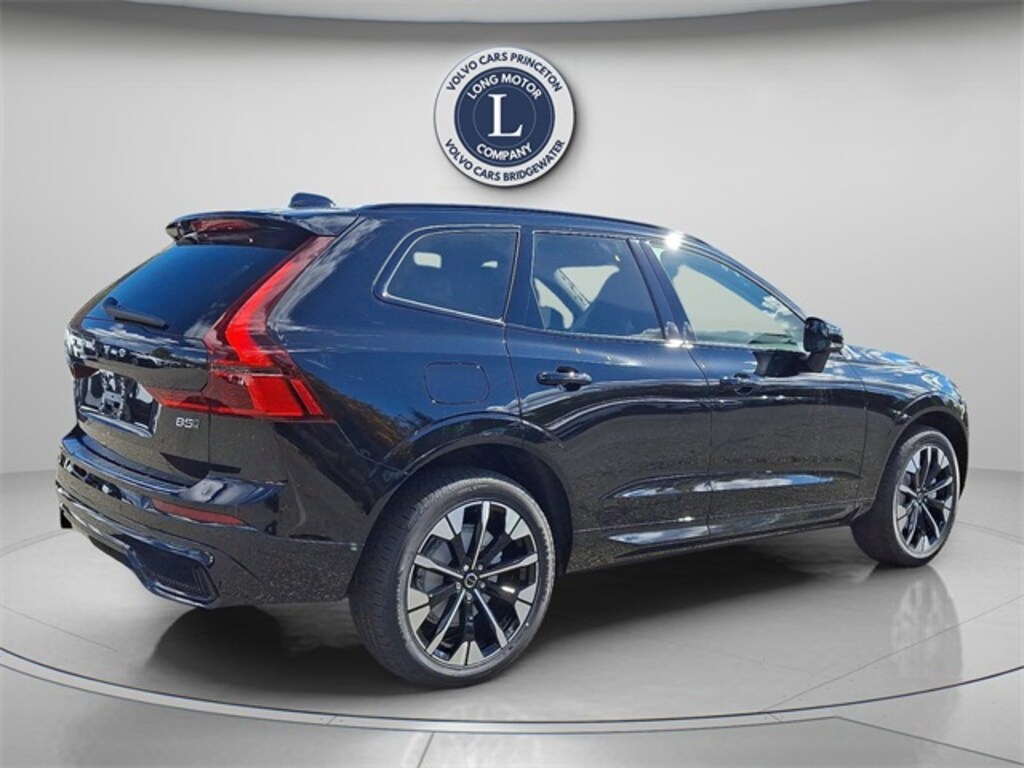 New 2026 Volvo XC60 B5 Plus SUV
