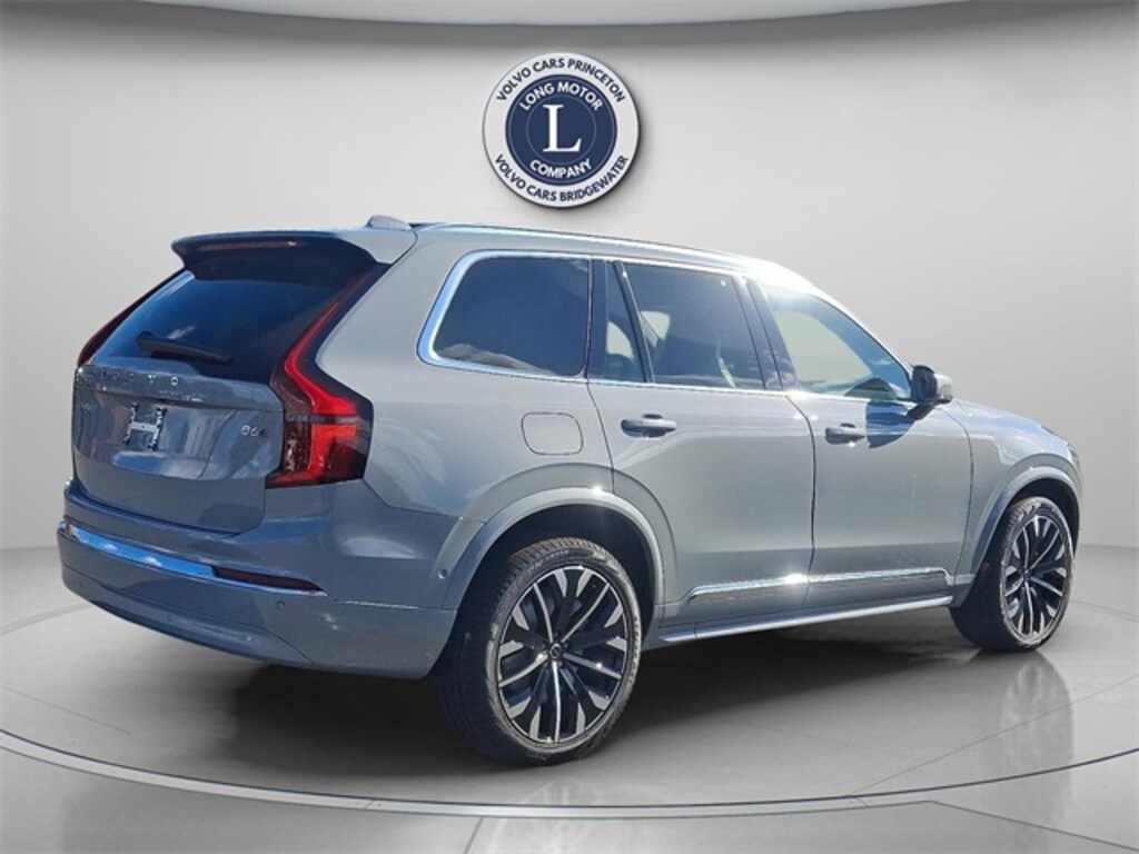 New 2026 Volvo XC90 B6 Plus 7-Seater SUV