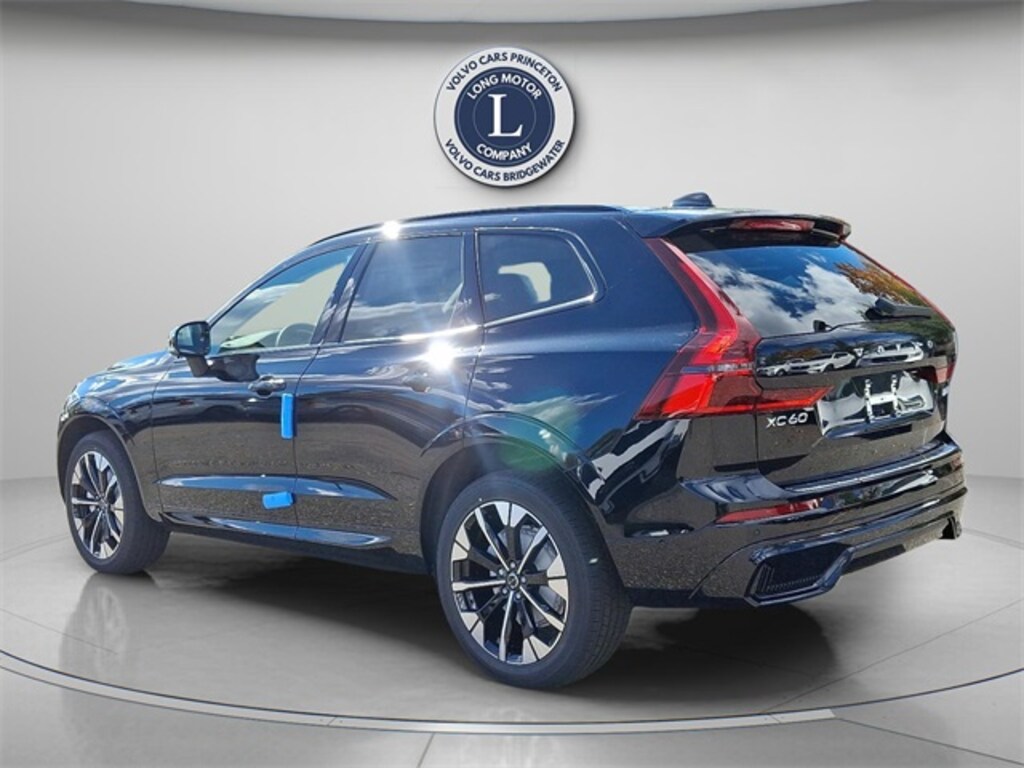 New 2026 Volvo XC60 B5 Plus SUV