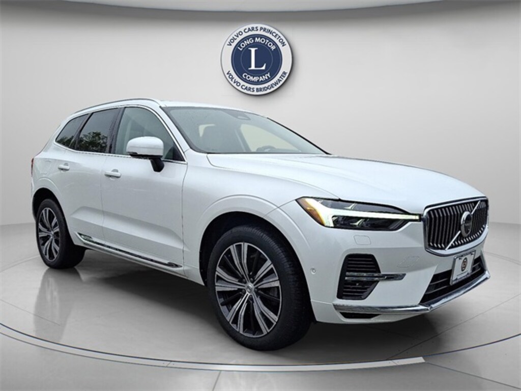 Used 2022 Volvo XC60 Recharge Plug-In Hybrid eAWD Inscription SUV