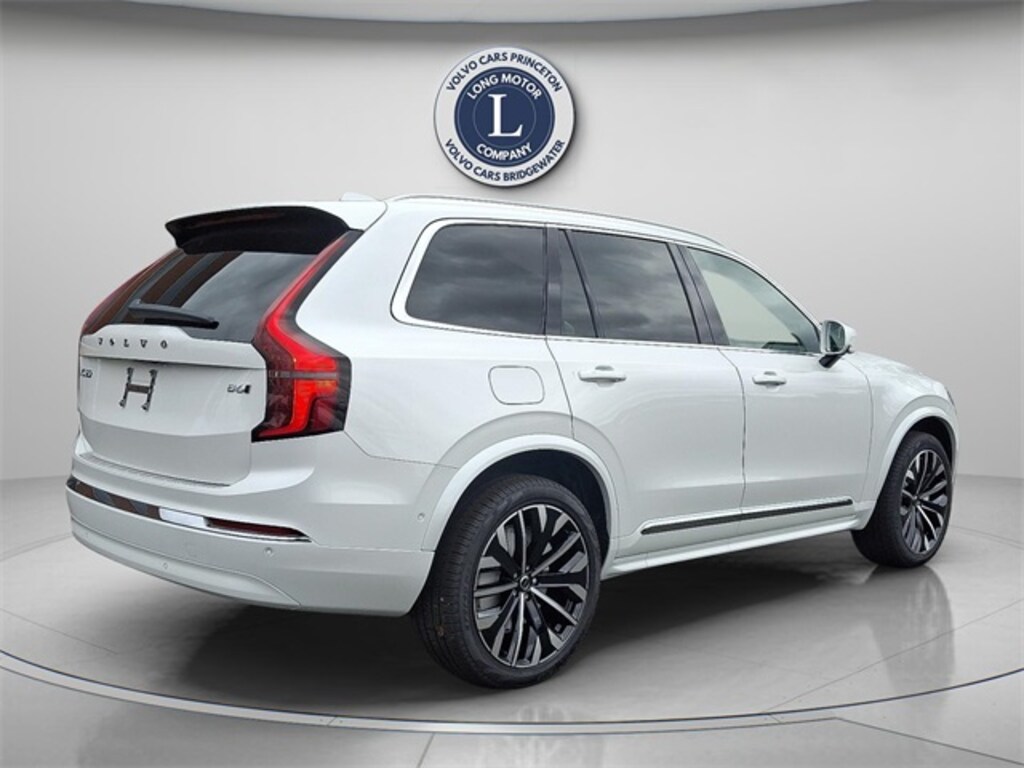 New 2026 Volvo XC90 B6 Plus 7-Seater SUV