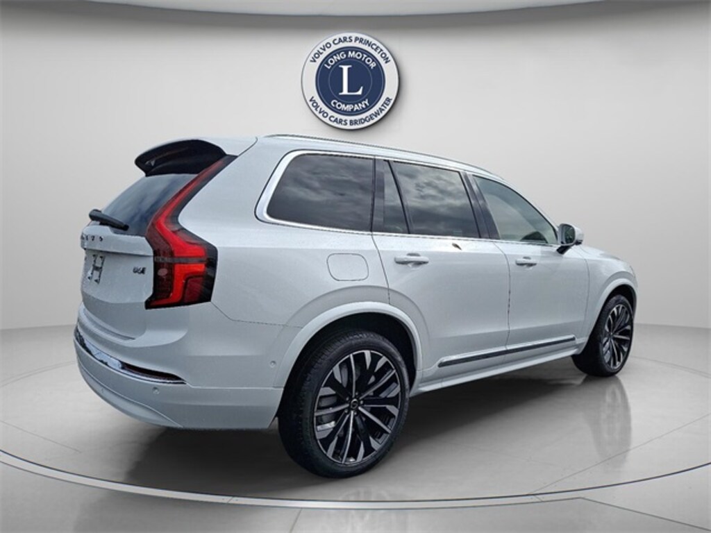 New 2026 Volvo XC90 B6 Plus 7-Seater SUV