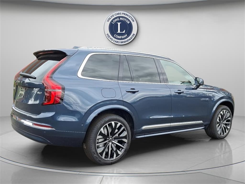 New 2026 Volvo XC90 B6 Plus 7-Seater SUV