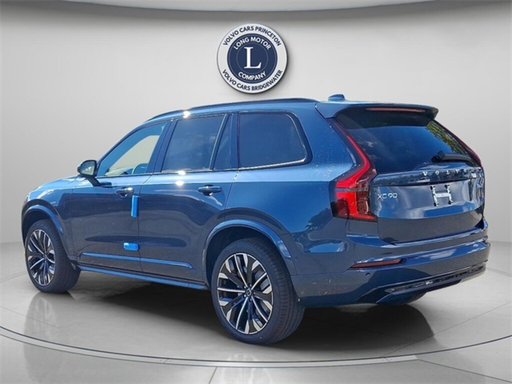 New 2026 Volvo XC90 B6 Ultra Dark Theme 7-Seater SUV