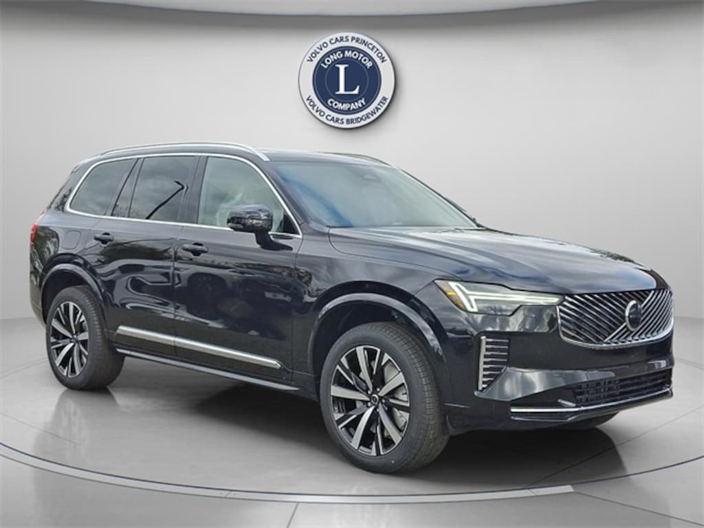 New 2026 Volvo XC90 B5 Core SUV