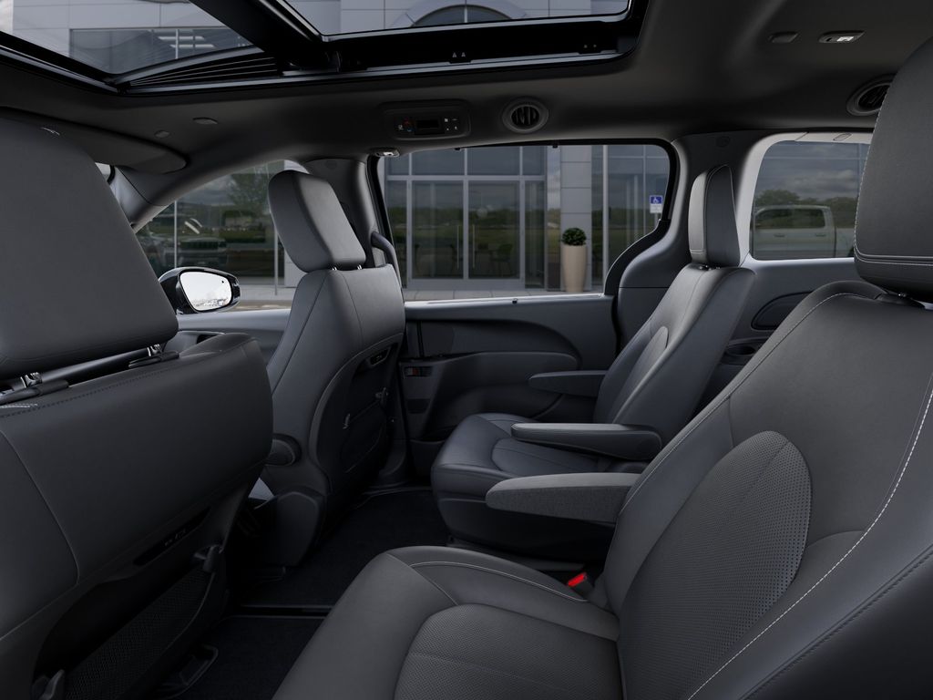 2026 Chrysler Pacifica Select - Photo 23