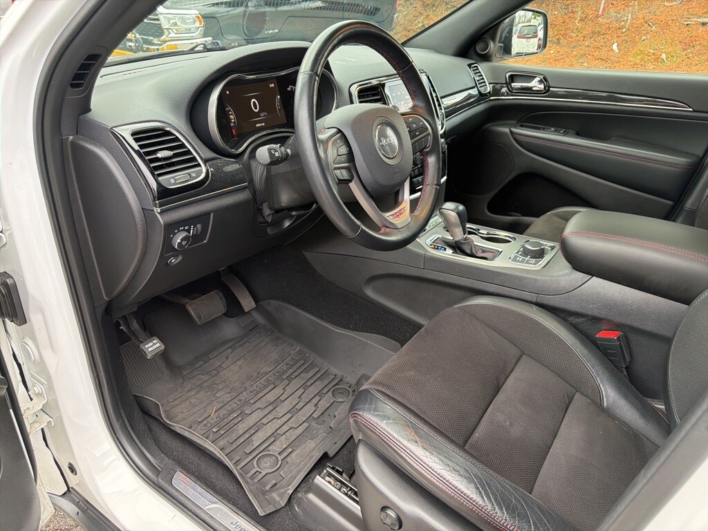 2021 Jeep Grand Cherokee Trailhawk photo 2