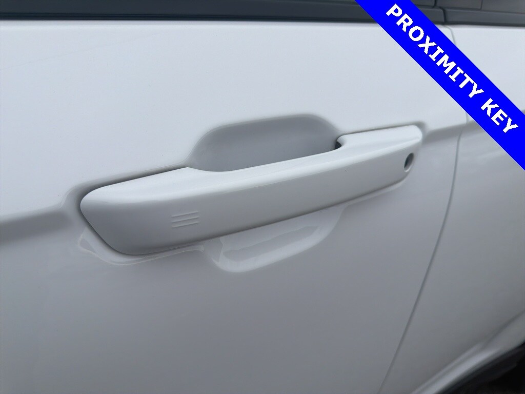 2023 Jeep Grand Cherokee Limited photo 2