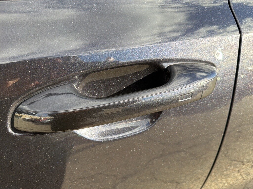 2025 Kia Sorento X-Line SX Prestige photo 2