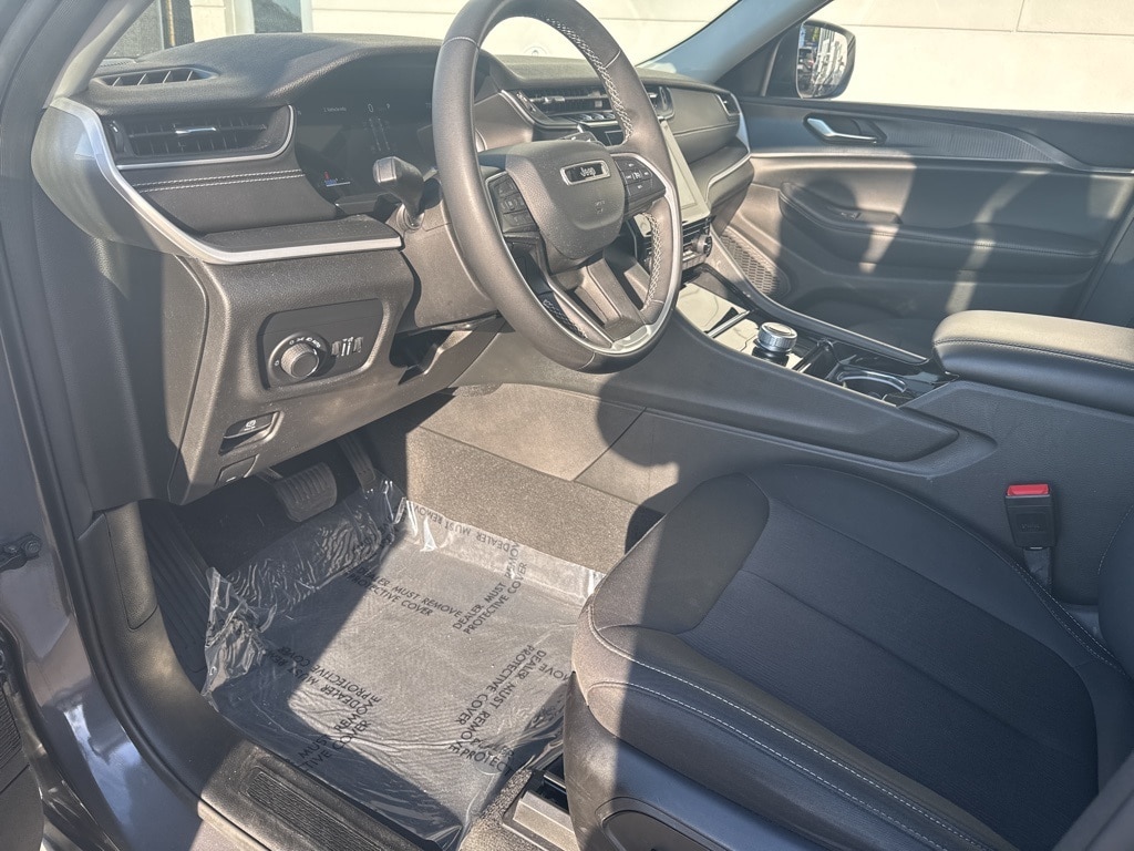 Certified 2023 Jeep Grand Cherokee Laredo SUV