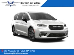 2026 Chrysler Pacifica SELECT AWD Passenger Van