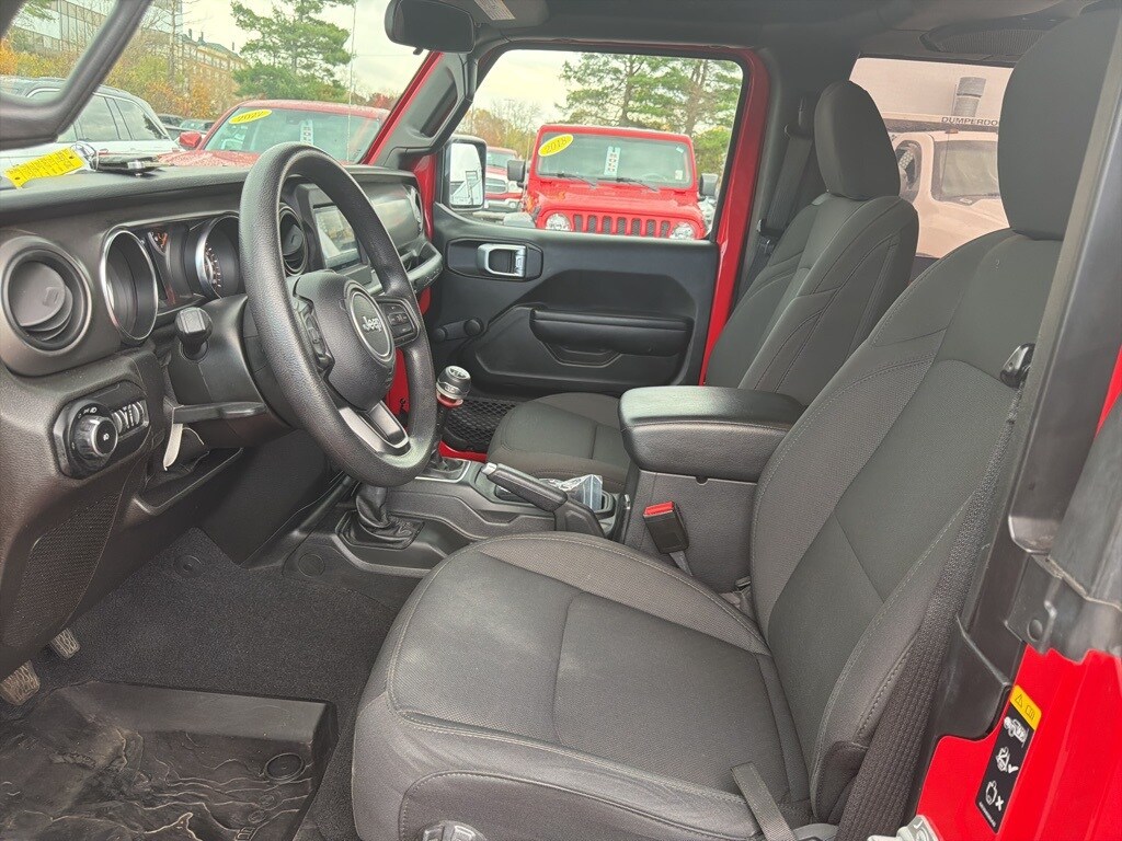 2021 Jeep Wrangler Willys Sport photo 4