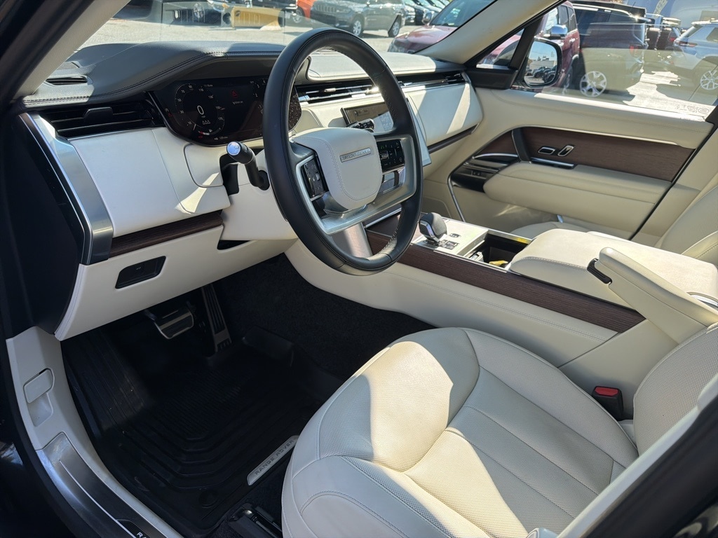 Used 2024 Land Rover Range Rover SE SUV