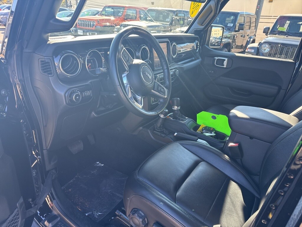 2022 Jeep Wrangler Unlimited Sahara Altitude photo 3