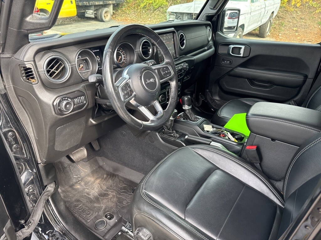 2022 Jeep Wrangler Unlimited Sahara photo 3