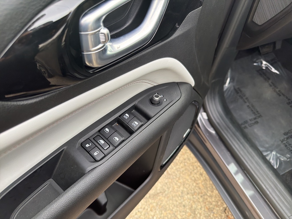 Used 2024 Jeep Compass Limited SUV