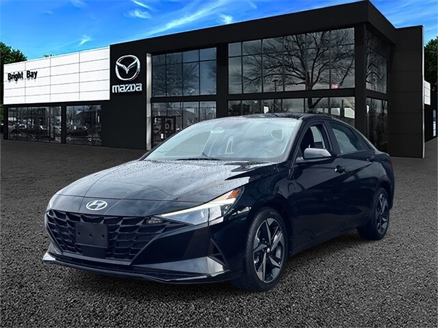 2023 Hyundai Elantra SEL Convenience photo 2