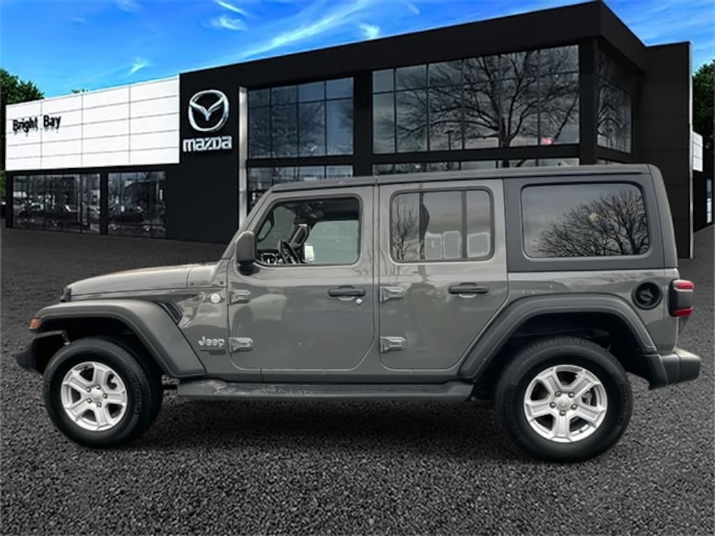 Used 2021 Jeep Wrangler Unlimited Sport V-6 SUV