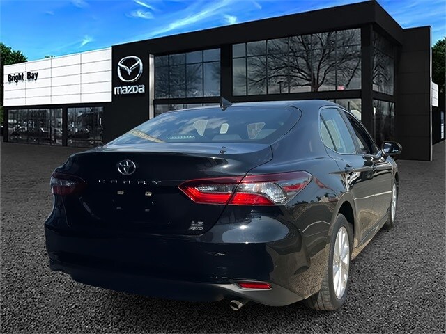 2022 Toyota Camry LE photo 4