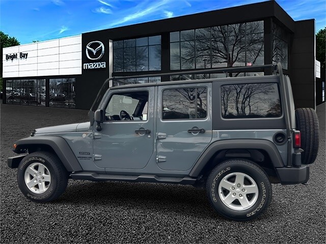 2014 Jeep Wrangler Unlimited Sport photo 3