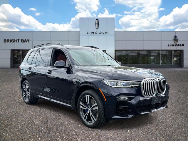 2019 BMW X7 xDrive50i's photo
