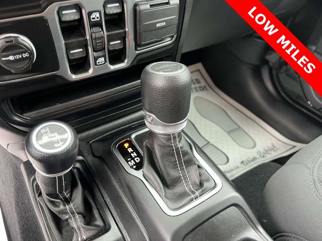 2021 Jeep Gladiator Overland - Photo 23