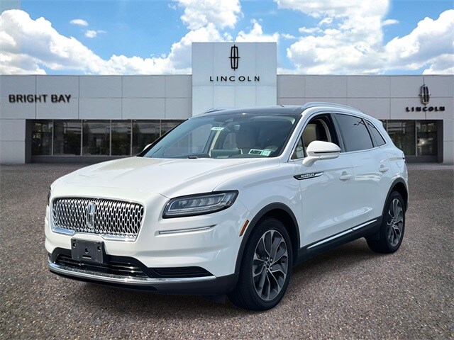 2022 Lincoln Nautilus Reserve photo 2