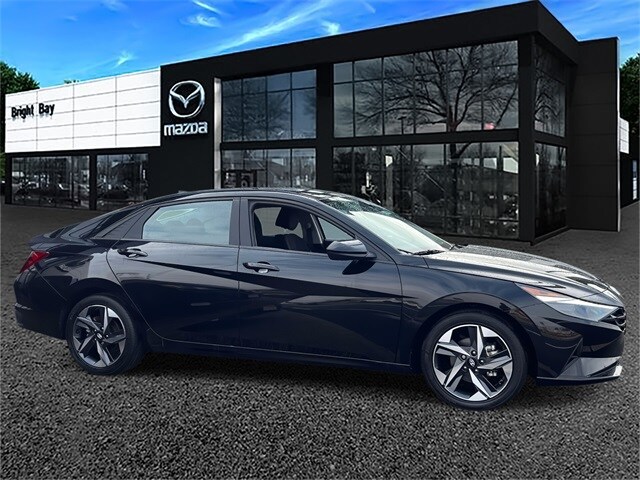 2023 Hyundai Elantra SEL Convenience photo 4