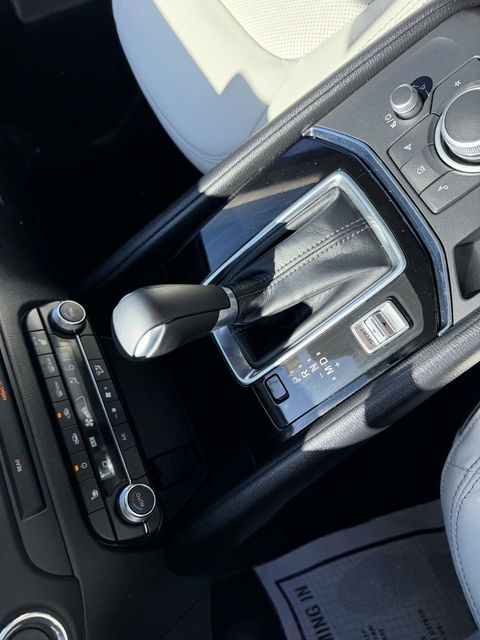 2025 Mazda CX-5 S Preferred package - Photo 19