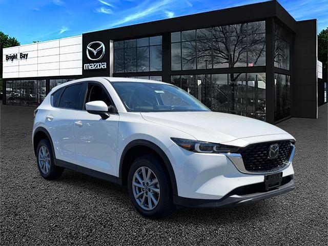 2023 Mazda CX-5 S Preferred package Auto AWD's photo