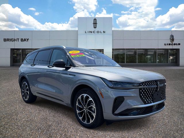 2025 Lincoln Nautilus Reserve AWD's photo