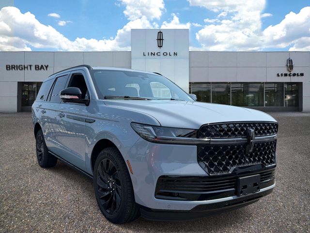 2026 Lincoln Navigator Reserve 4WD's photo