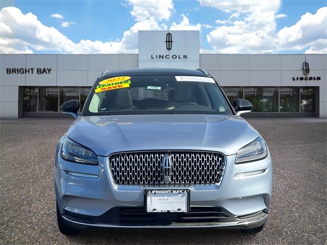 2022 Lincoln Corsair Standard photo 2