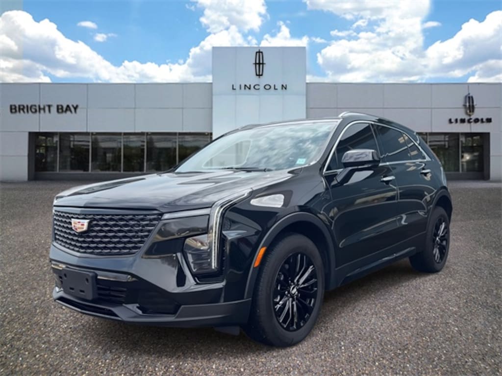 Used 2025 Cadillac XT4 Premium Luxury SUV