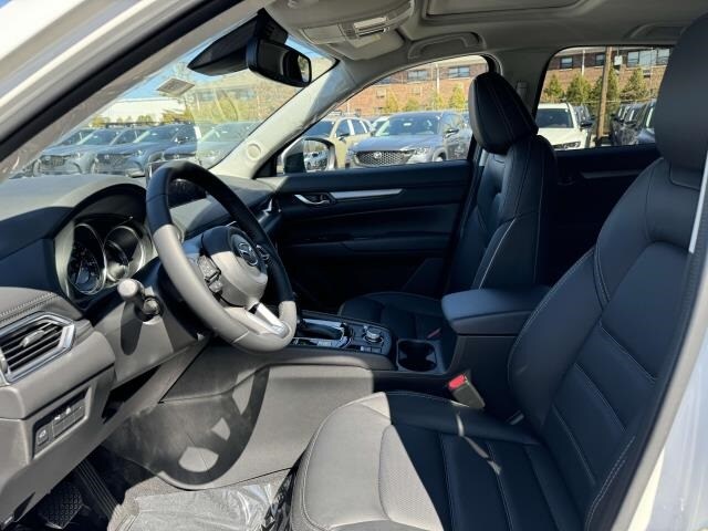 2025 Mazda CX-5 2.5 S Preferred photo 4